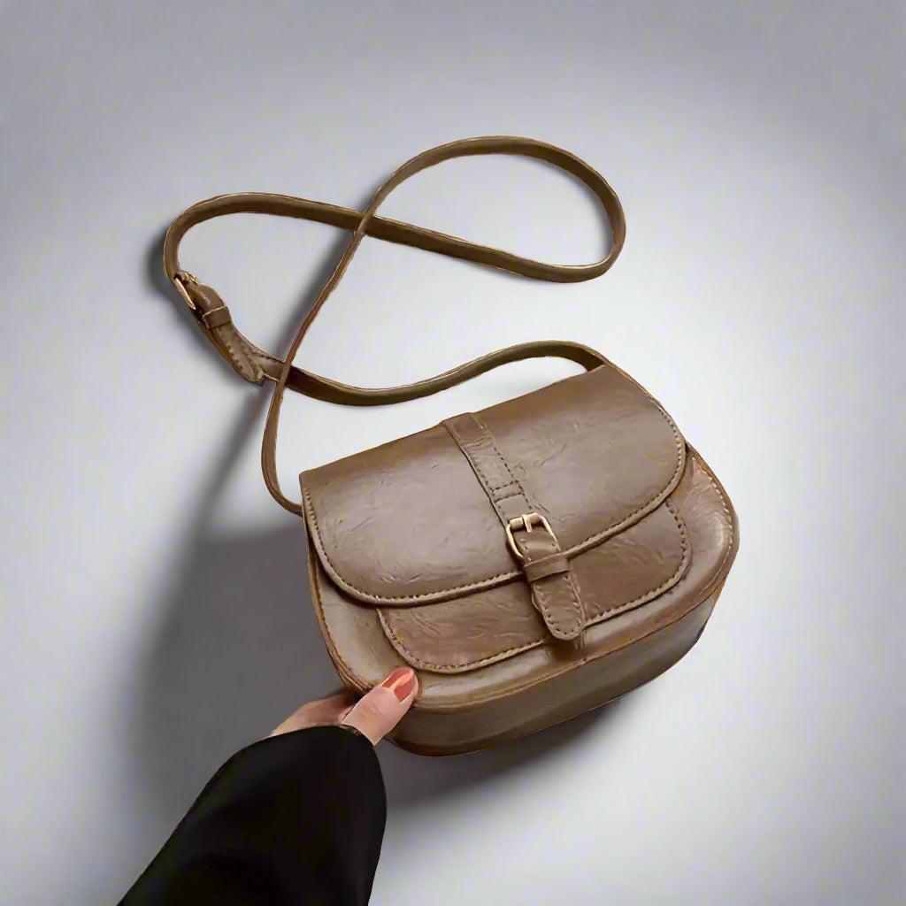 Mia Classic Saddle Crossbody
